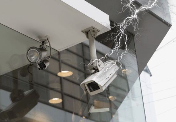 Camera ngoài trời bị ảnh hưởng bởi sét lan truyền